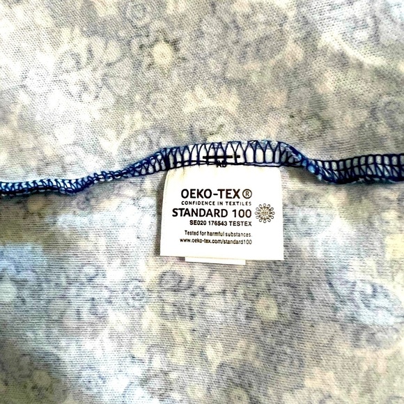 Croft & Barrow Blue Floral 3/4 Sleeve Top with Boat Neckline Size M - Picture 10 of 10